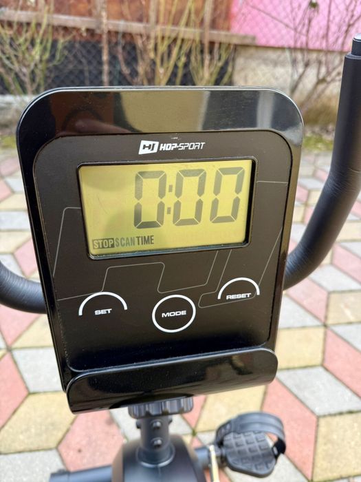 Bicicletă fitness recumbent (cu spătar) – stare foarte bună