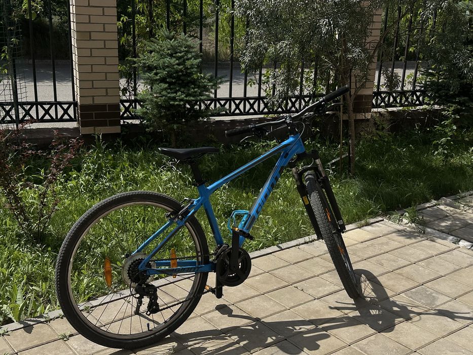 Велосипед GIANT синий