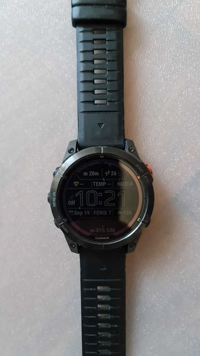 Vând Smartwatch GARMIN Fenix și Instinct