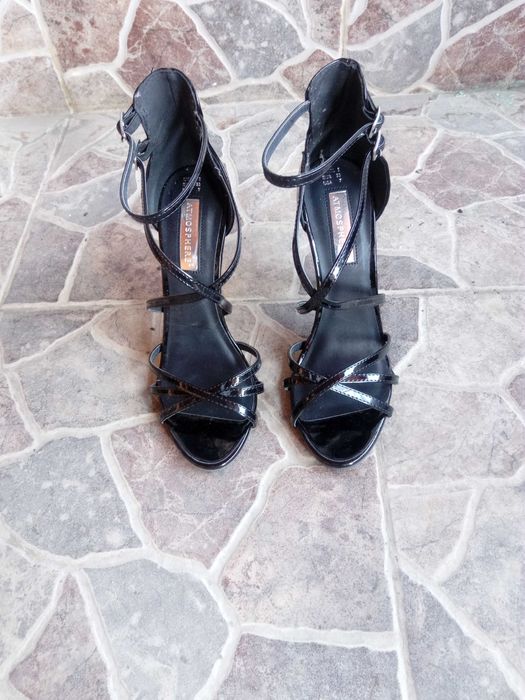 Дамски обувки на ток