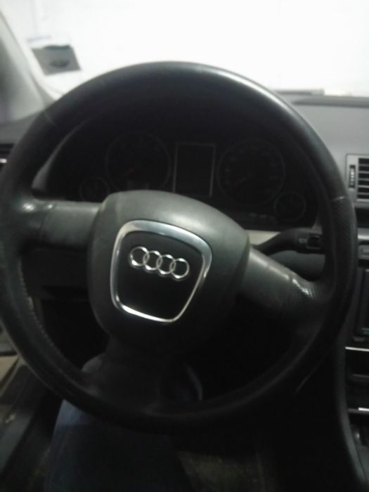 Ауди А4 б7 2.5 163к.с. на части