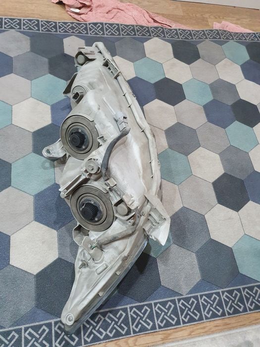 Продам фару камри 35