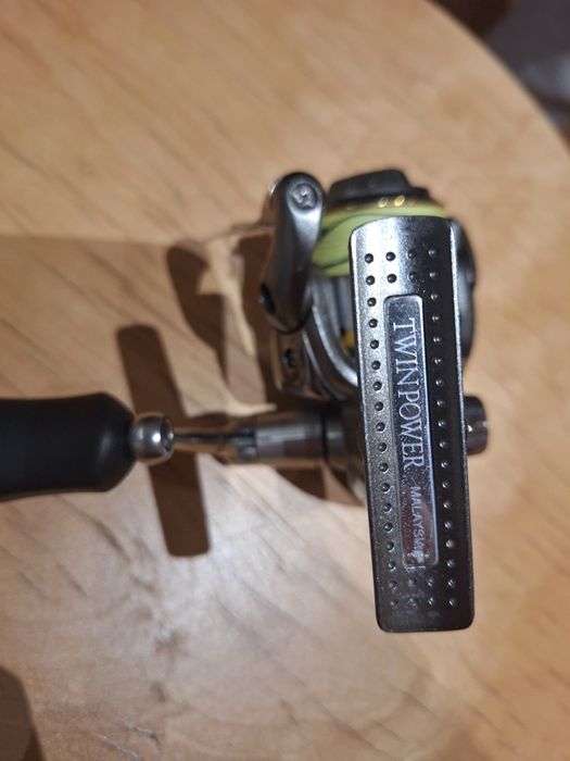 Mulineta Shimano TWIN POWER 1000FB