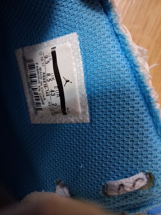 Adidasi NIKE "Air JORDAN 1"