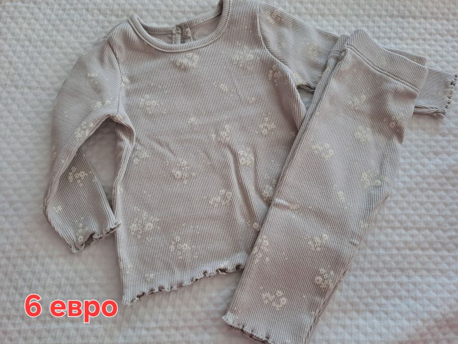 Бебешки дрешки и аксесоари