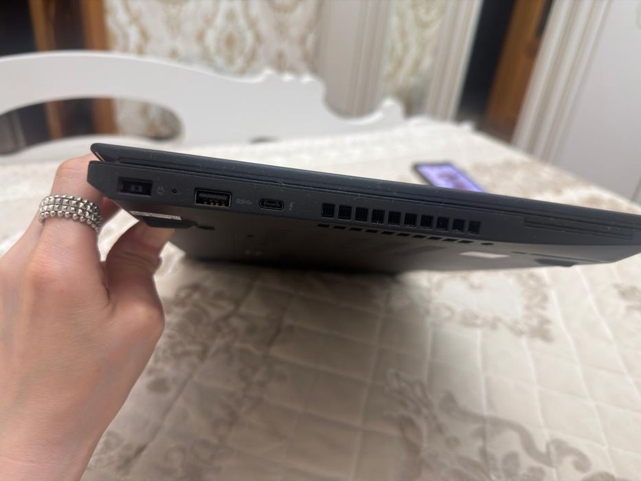 Продам ноутбук LENOVO  ThinkPad T570