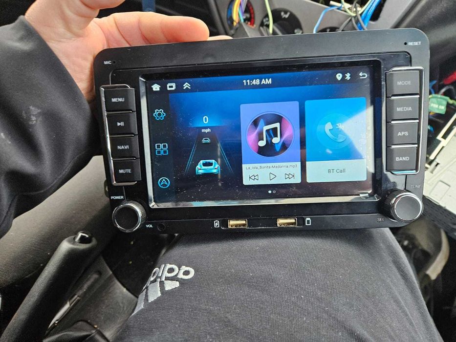 Android мултимедия за VW Passat B6/B7, Golf 5/6, Jetta, Touran – CarPlay / Android Auto