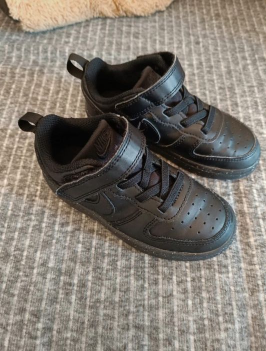 Sneakersi nike baieti