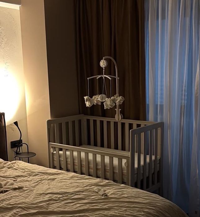 Vând pătuț (cosleeper+saltea)