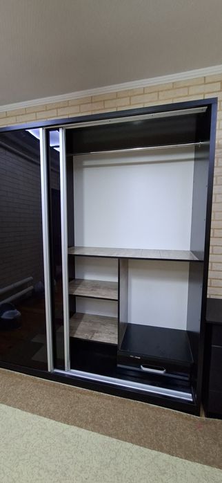 Mebel Shkaf  2.20 buyi 2.50 eni