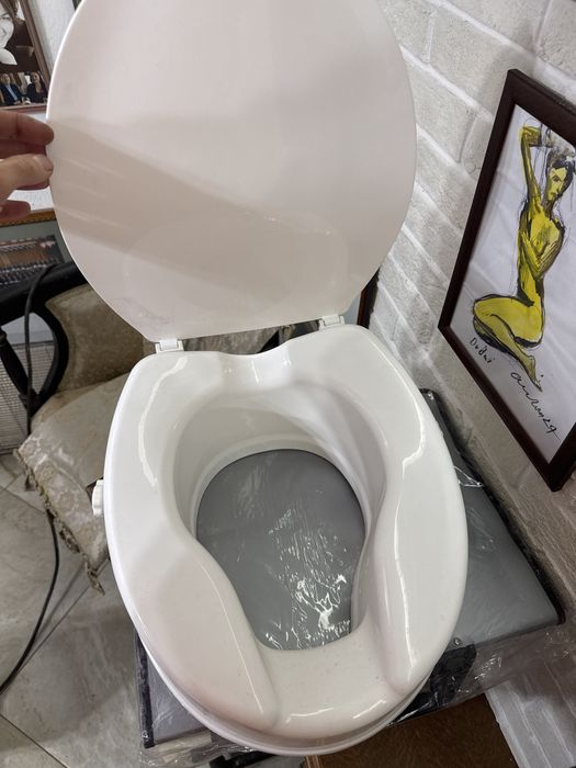 Детско помощно тоалетно столче