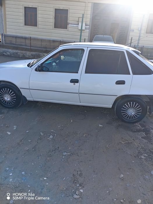 Nexiya 1 sotiladi yili 1996 sons metan gaz