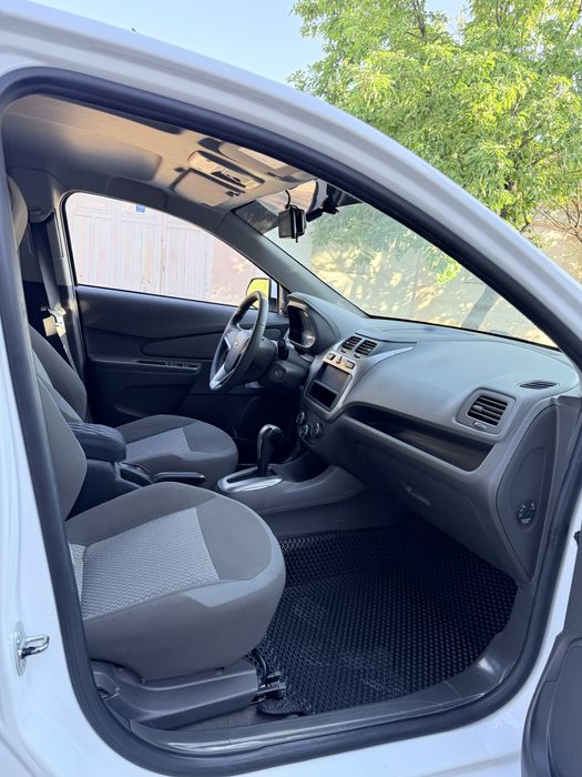 Chevrolet Cobalt 2023 — 3