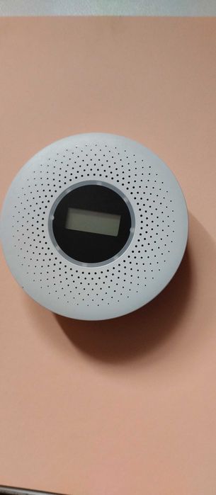 Detector de fum și CO2