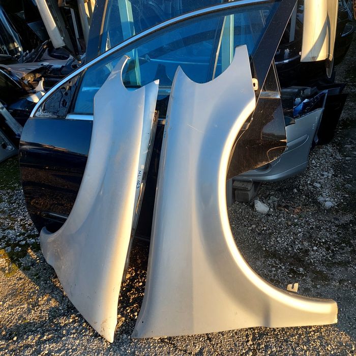 Ляв и десен калник за Ml W163/ Мерцедес Мл фейслифт