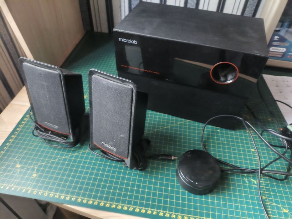 Акустическая система Microlab m200