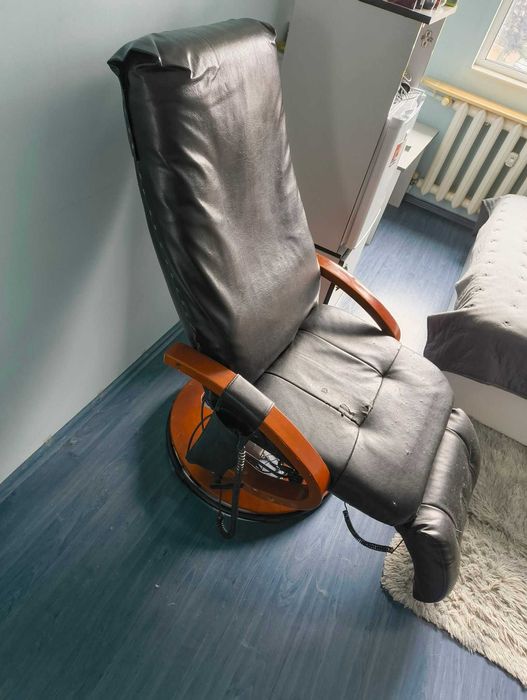 Масажен стол с 8 функции и 4 зони