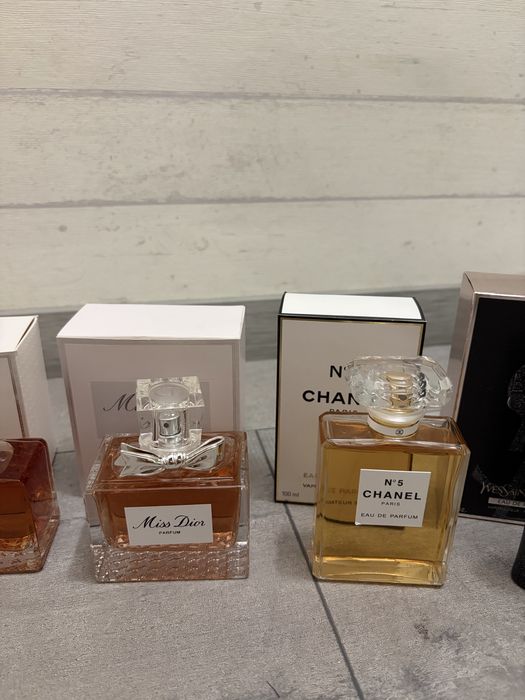 Дамски и мъжки парфюми