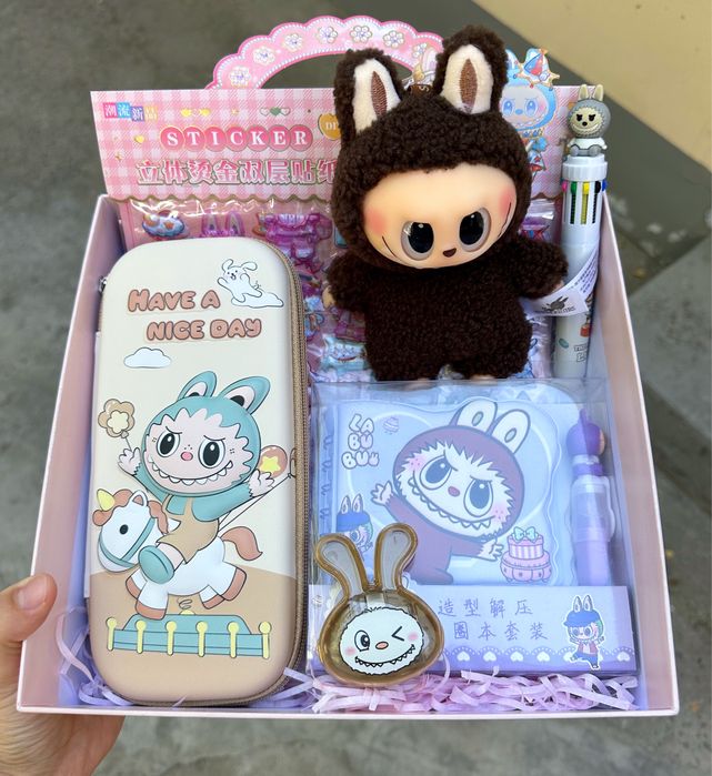 Боксы с канцтоварами для подарка Labubu,Kuromi, Capybara,Hello kitty