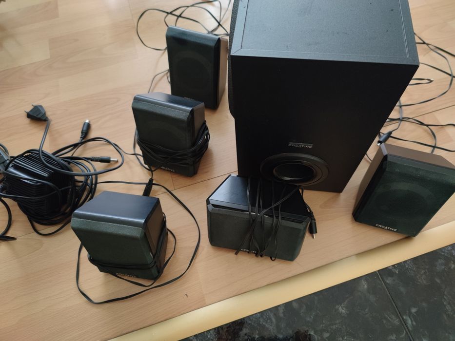 Тонколони за компютър Креатив и система  сд и касета Голд Стар