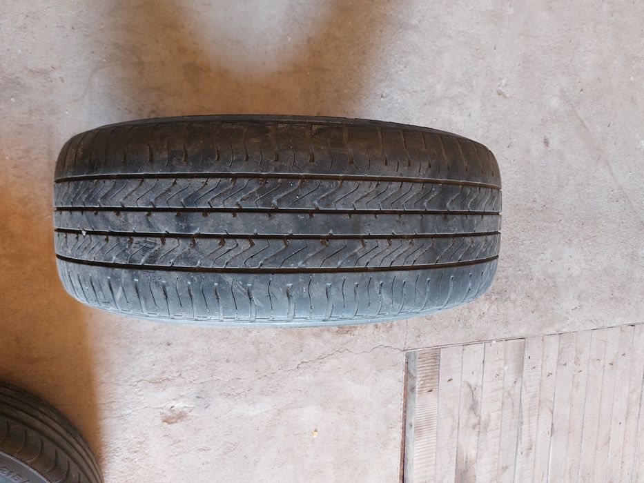 Продам б/у летние шины р-16