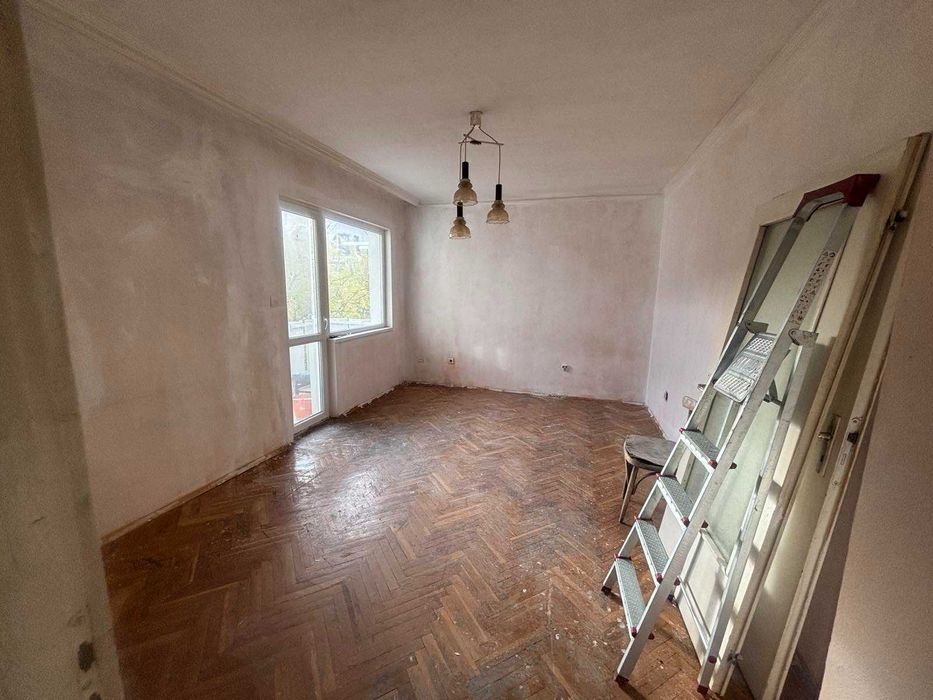 Продава се Двустаен апартамент в Пловдив, Остромила - 58 кв.м за 1599 €/кв.м - Снимка #1