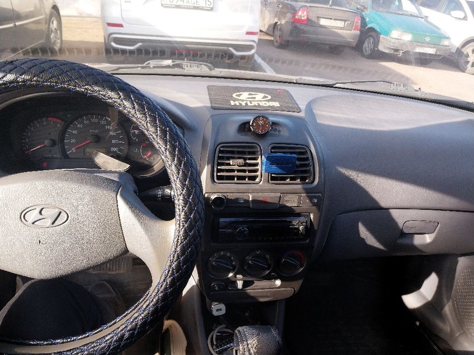 Автомобиль.  Хюндай акцент