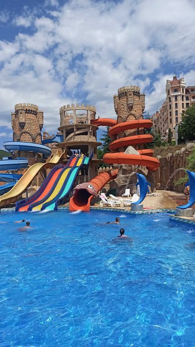 Продава се Тристаен апартамент в к.к. Елените - 107 кв.м за 1402 €/кв.м - Снимка #9