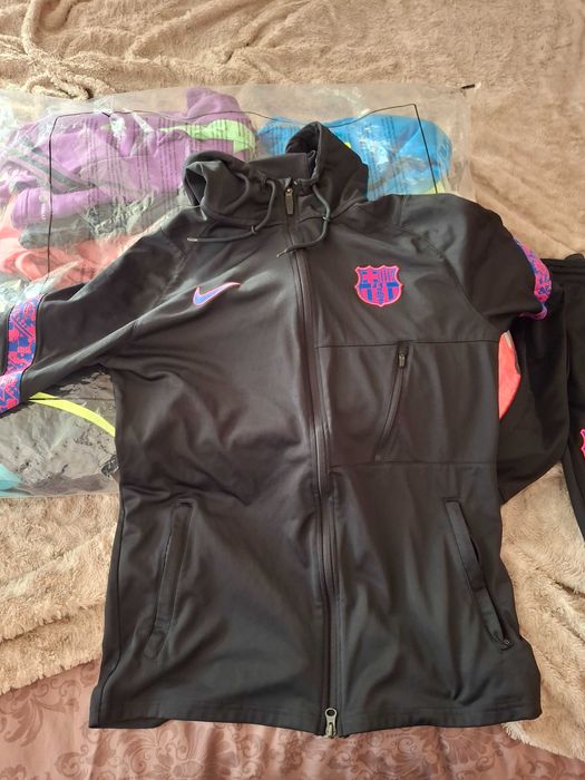 Анцук NIKE 70evro M razmer ne e nosen