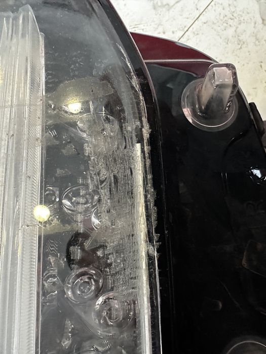 Десен фар волво XC90 2018