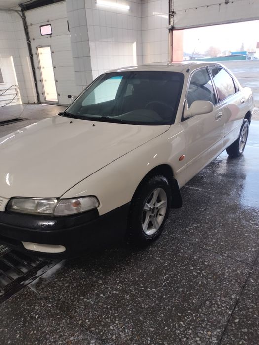 Продаю мазду 626