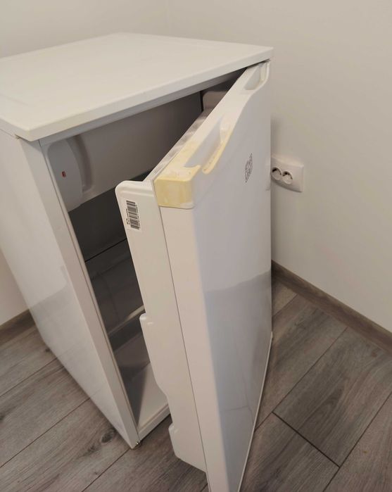 Frigider cu o usa Star-Light, 81L, H 83.8cm