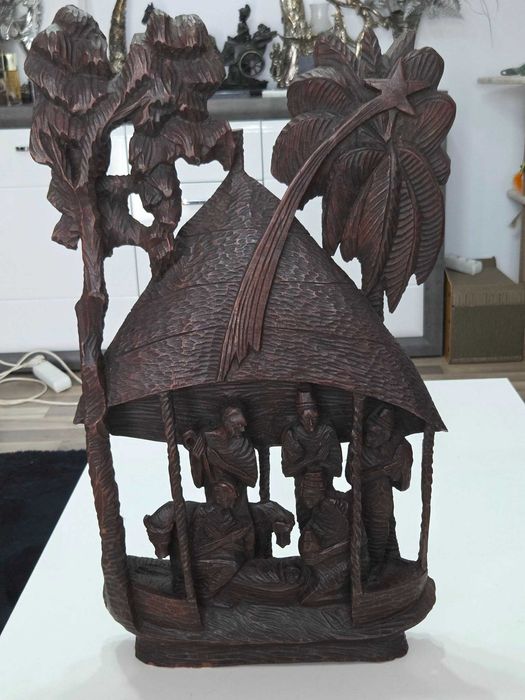 Sculptura vintage africana cu Nasterea Domnului