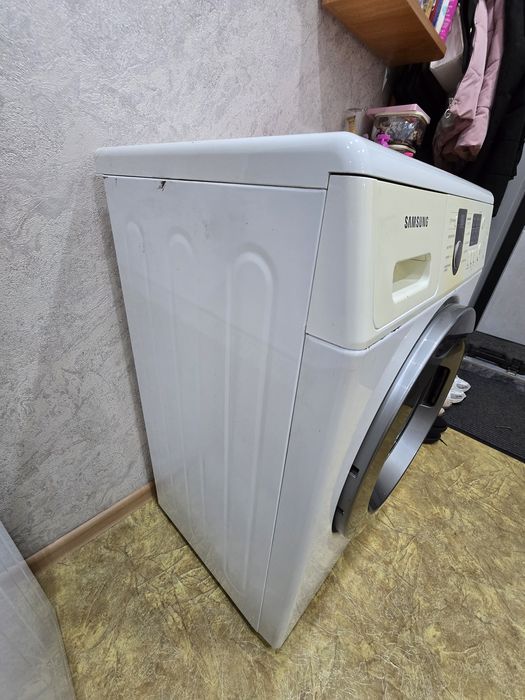 Продам стиральную машинку
