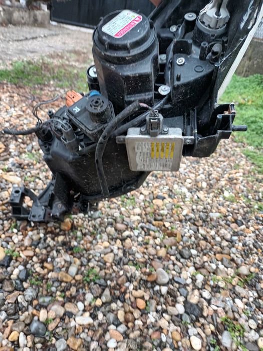 ляв и десен ксенон фар за мазда 5 миниван MAZDA 5 MINIVAN