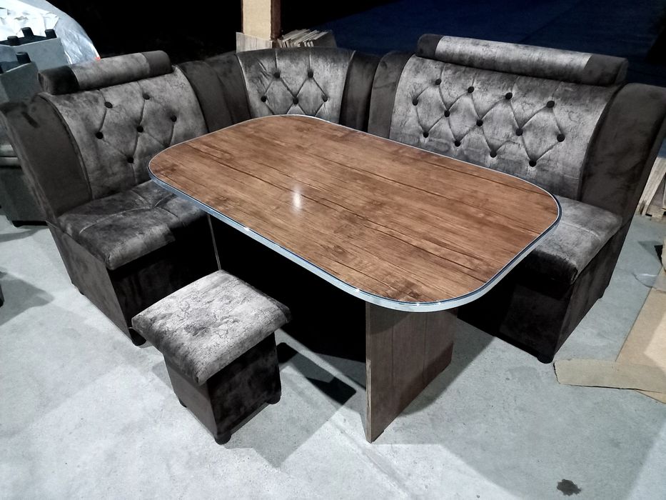 Продается кухонный уголок.оптимга