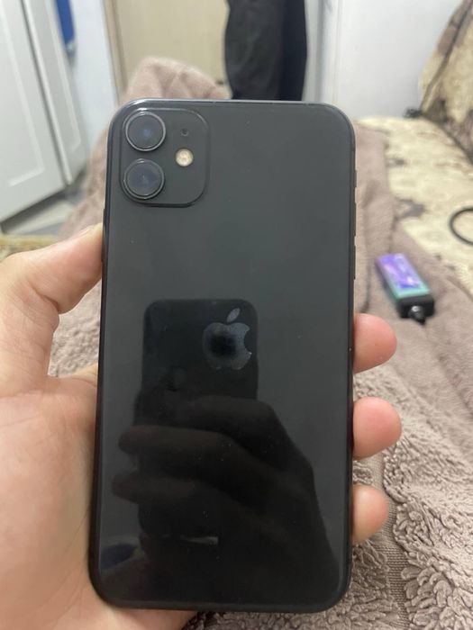 Айфон 11 в хорошем состоянии