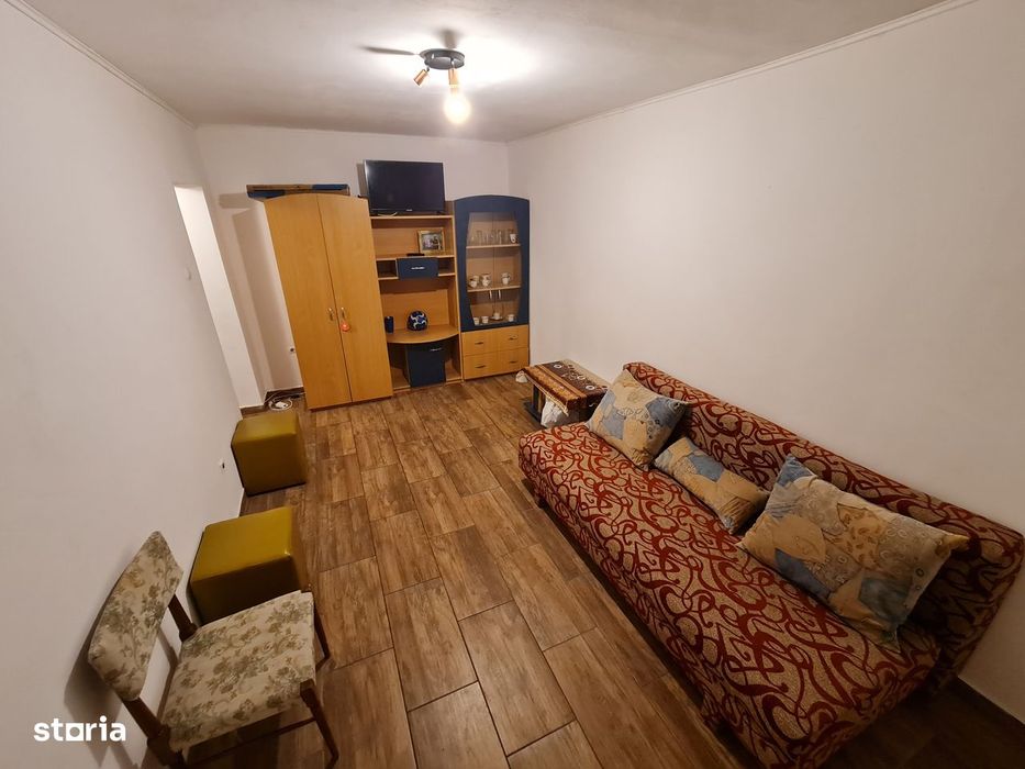 Inchiriez Garsoniera Confort 1 Moderna cu Balcon Micalaca Simfoniei