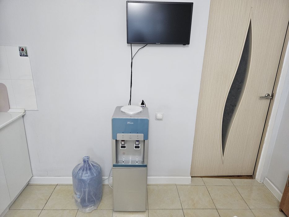 Кулер для воды, диспенсер Bona