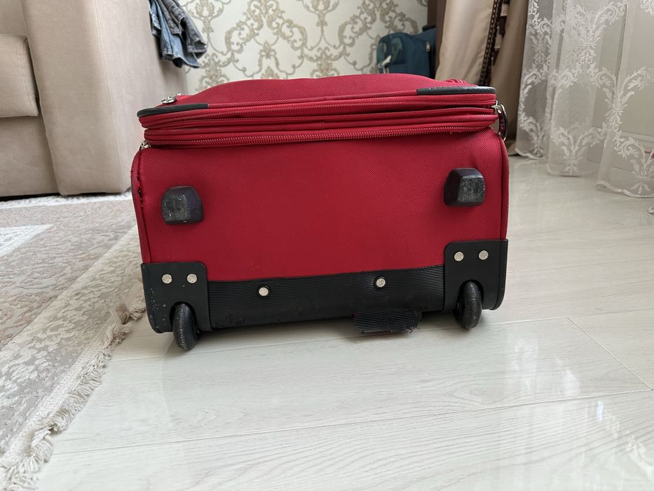 Чемодан в хорошем состоянии