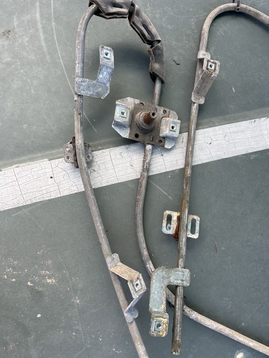 механизмы стеклоподъемников поставьBMW e30