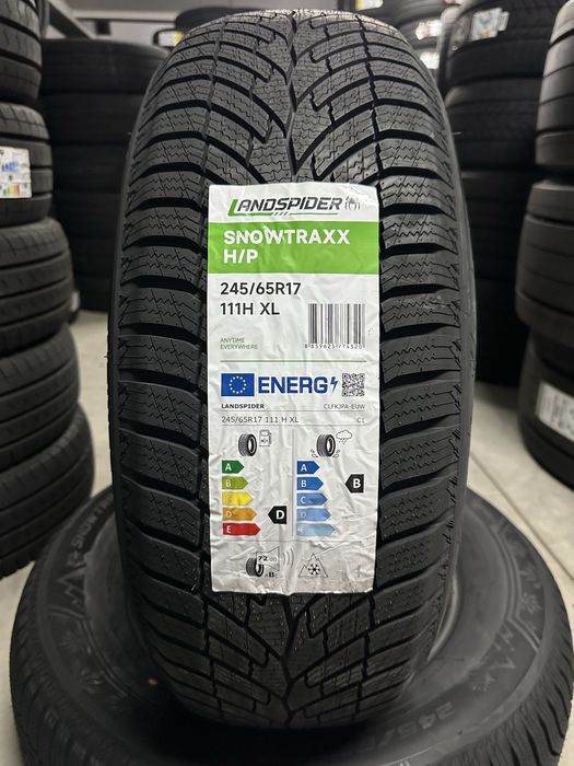 Нови Зимни Гуми LANDSPIDER SNOWTRAXX H/P 245/65R17 111H XL 2456517