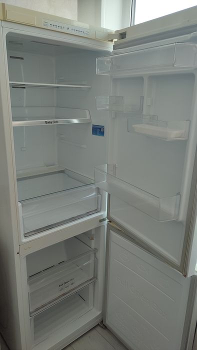 Продаю холодильник