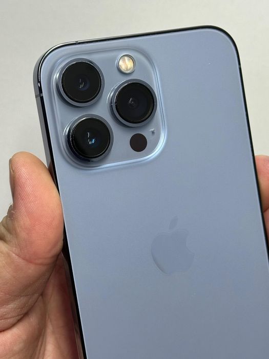Продам Айфон 13 Про 128г