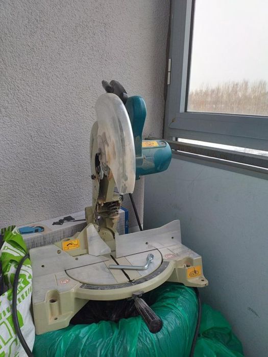 Тарцовачная пила Makita LS 1040