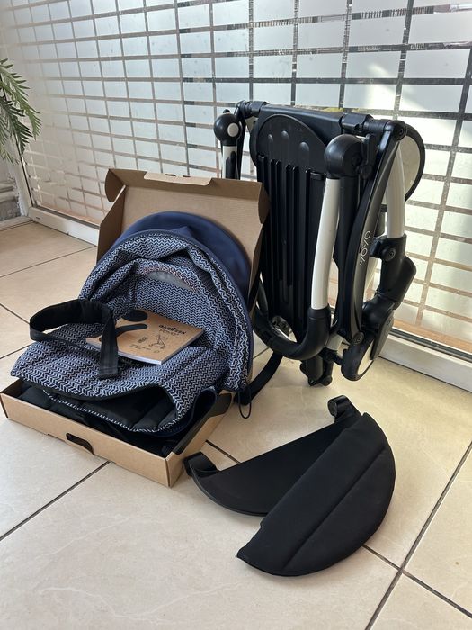 Carucior YOYO Baby Zen, model Air France + cadou suport picioare