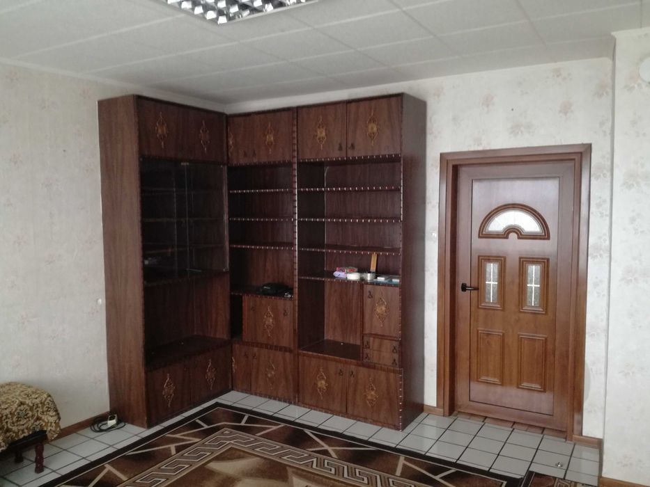 тристаен апартамент в град Казанлък кв. "Васил Левски"