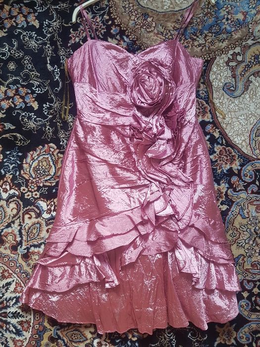 Вечернее платье Oqshom libosi