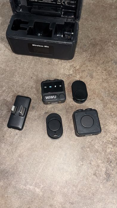 Петличка новая Wiwu