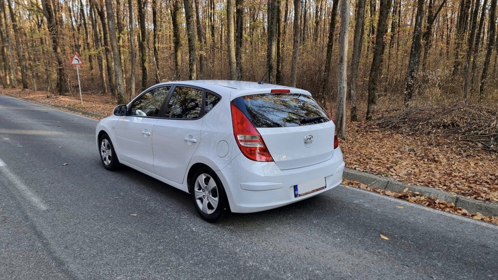 HYUNDAI i30 2009 — imagine 2